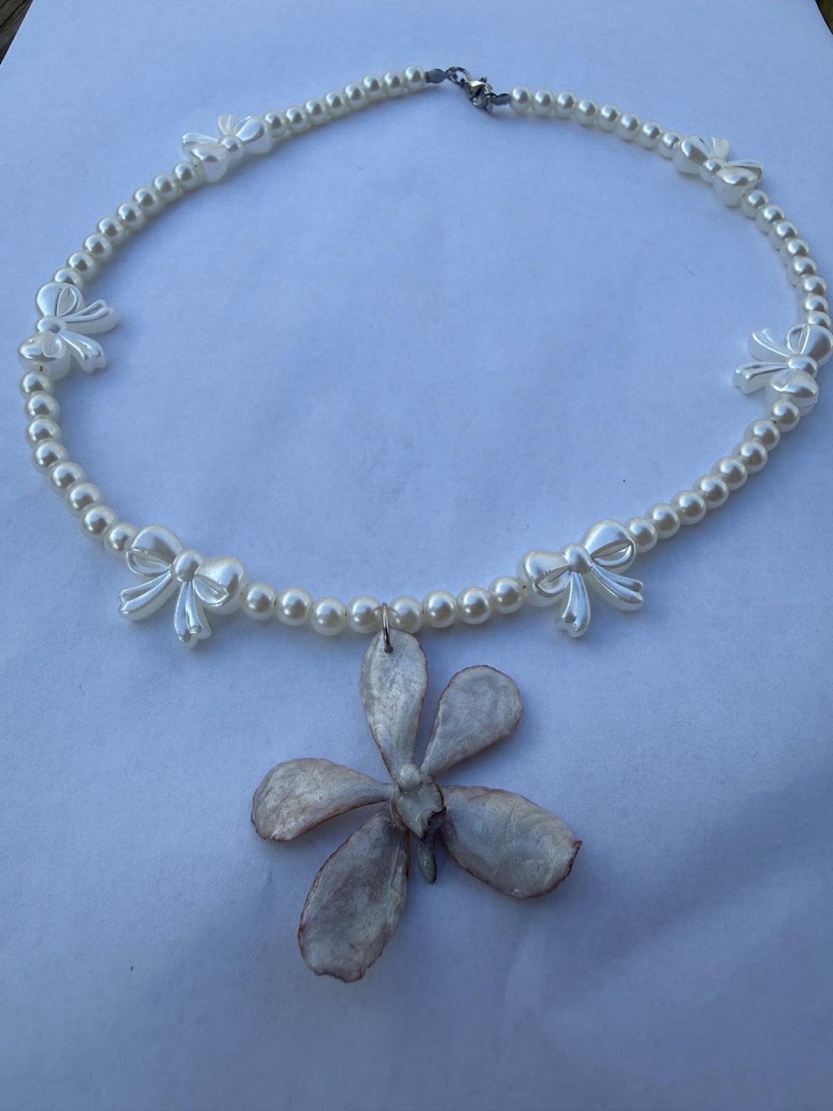 Coquette Pearl Bow Necklace | Real Orchid Resin Pendant | Cream Gray Silver