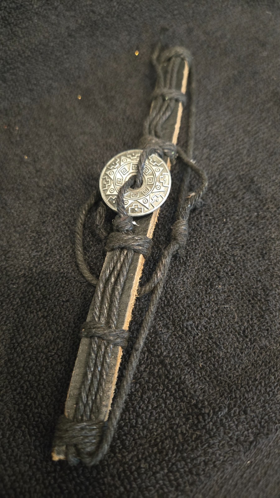 Leather tied Choke black w/ metal emblem, used good condition