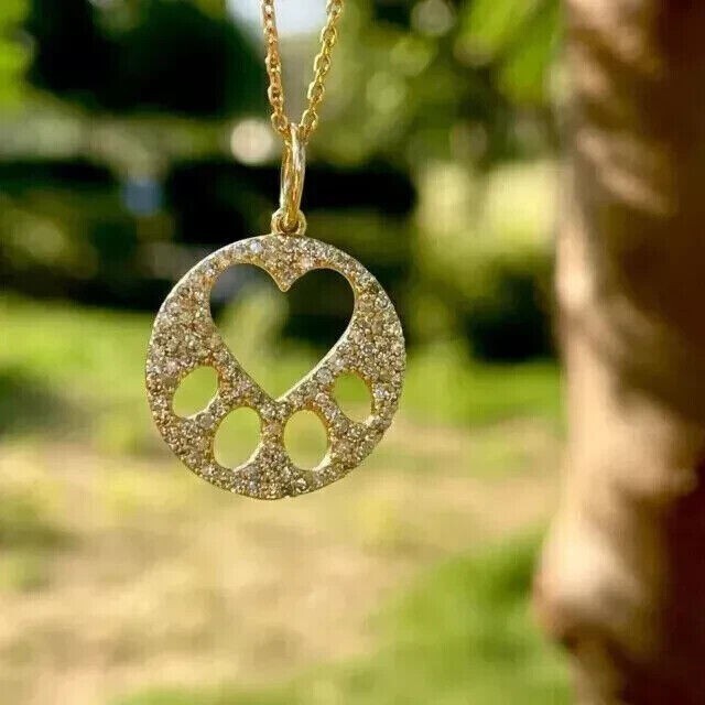 1Ct Round Cut Simulated Diamond Lovely Paw Shape Pendant 14K Yellow Gold Plated