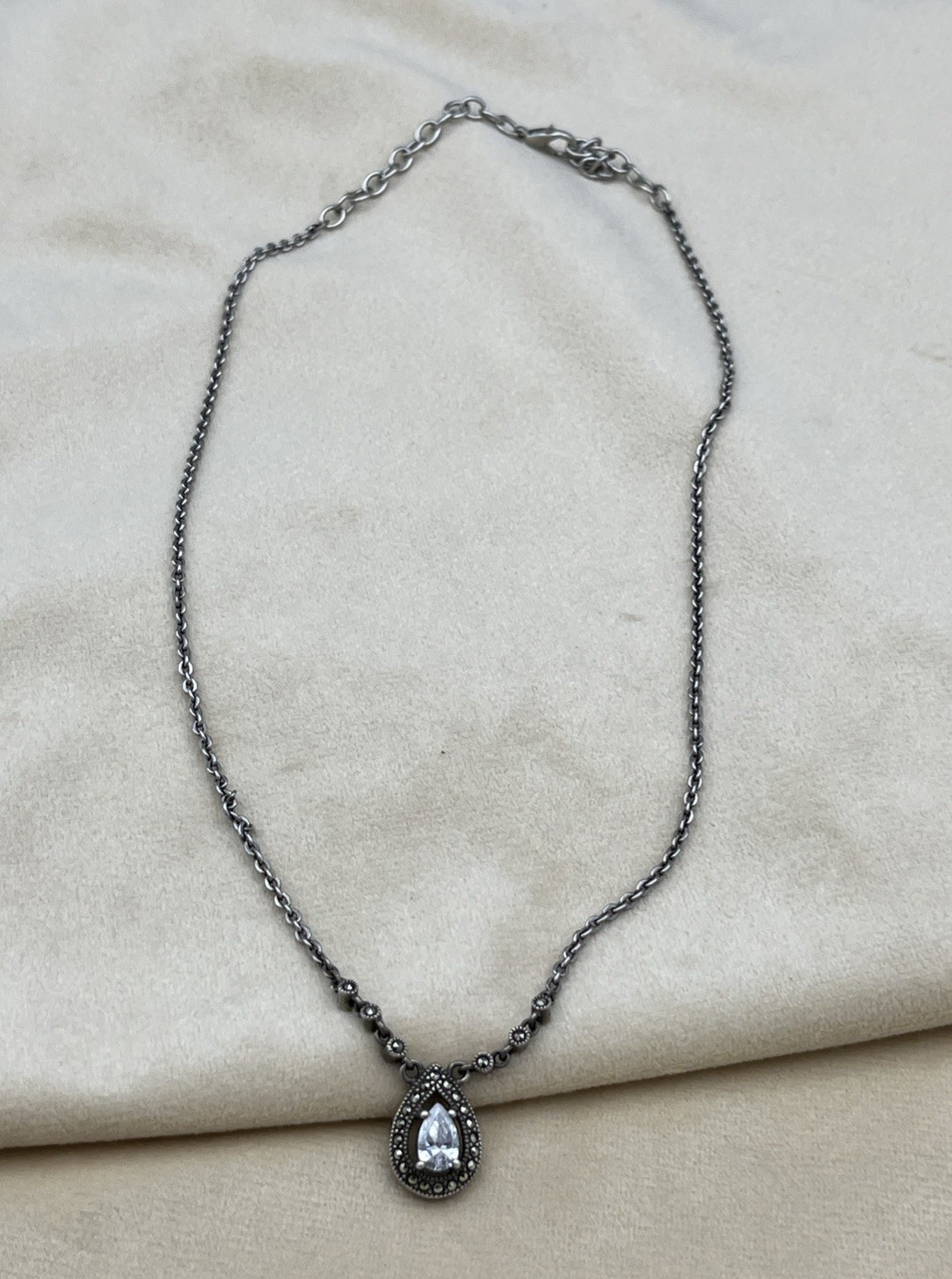 925 Sterling Silver Marcasite Style Glass Pear Pendant Necklace 48cm Vintage