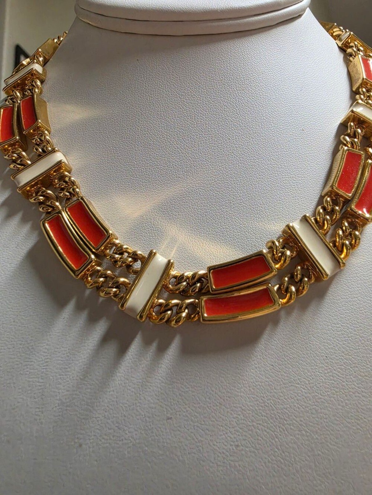 Vintage St. John Curb Dbl Chain 22kgp Coral/orange and White Enamel Choker
