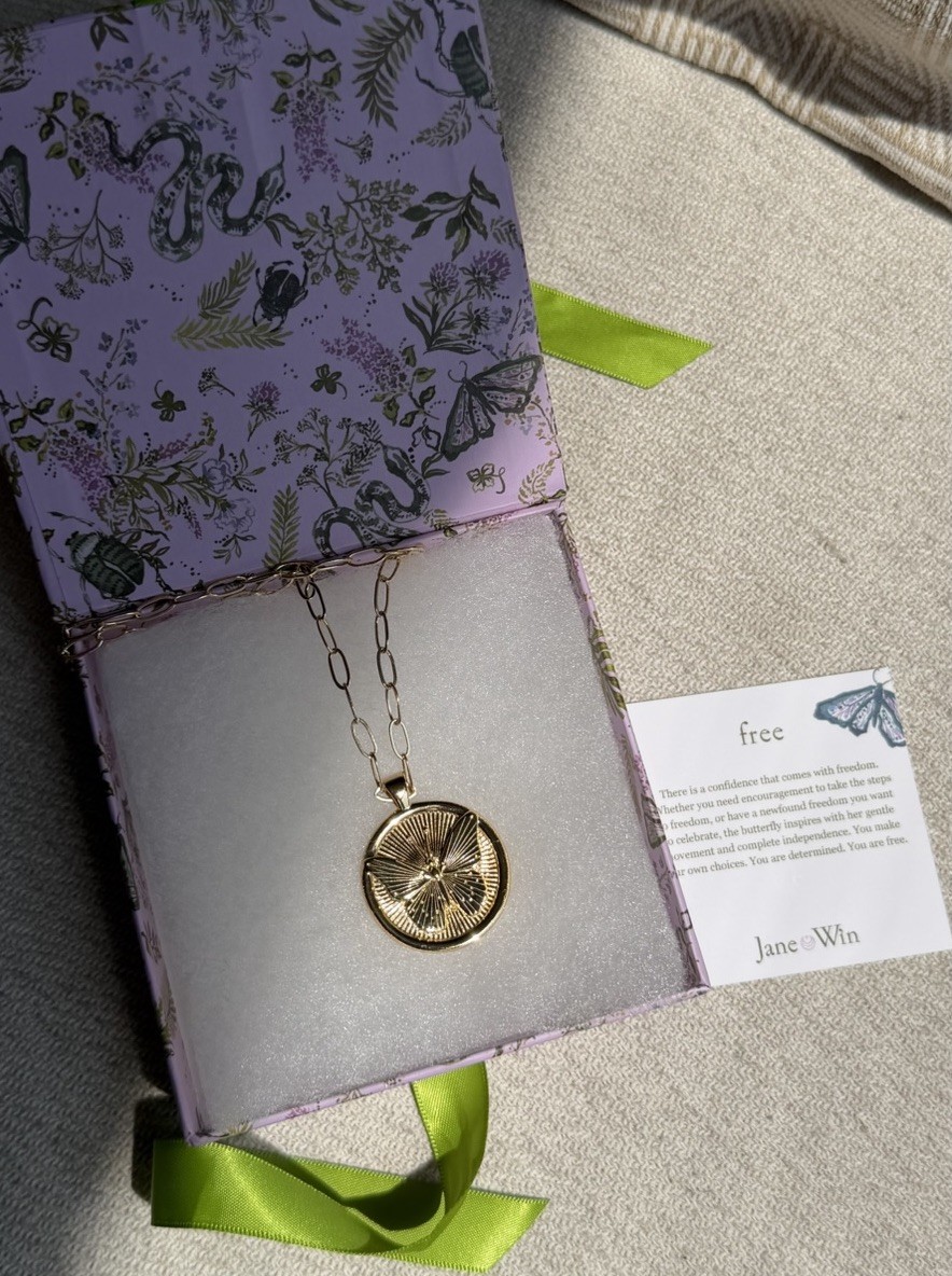 Jane Win FREE Original Pendant Coin 14k Gold Plated New Butterfly $328 W Chain