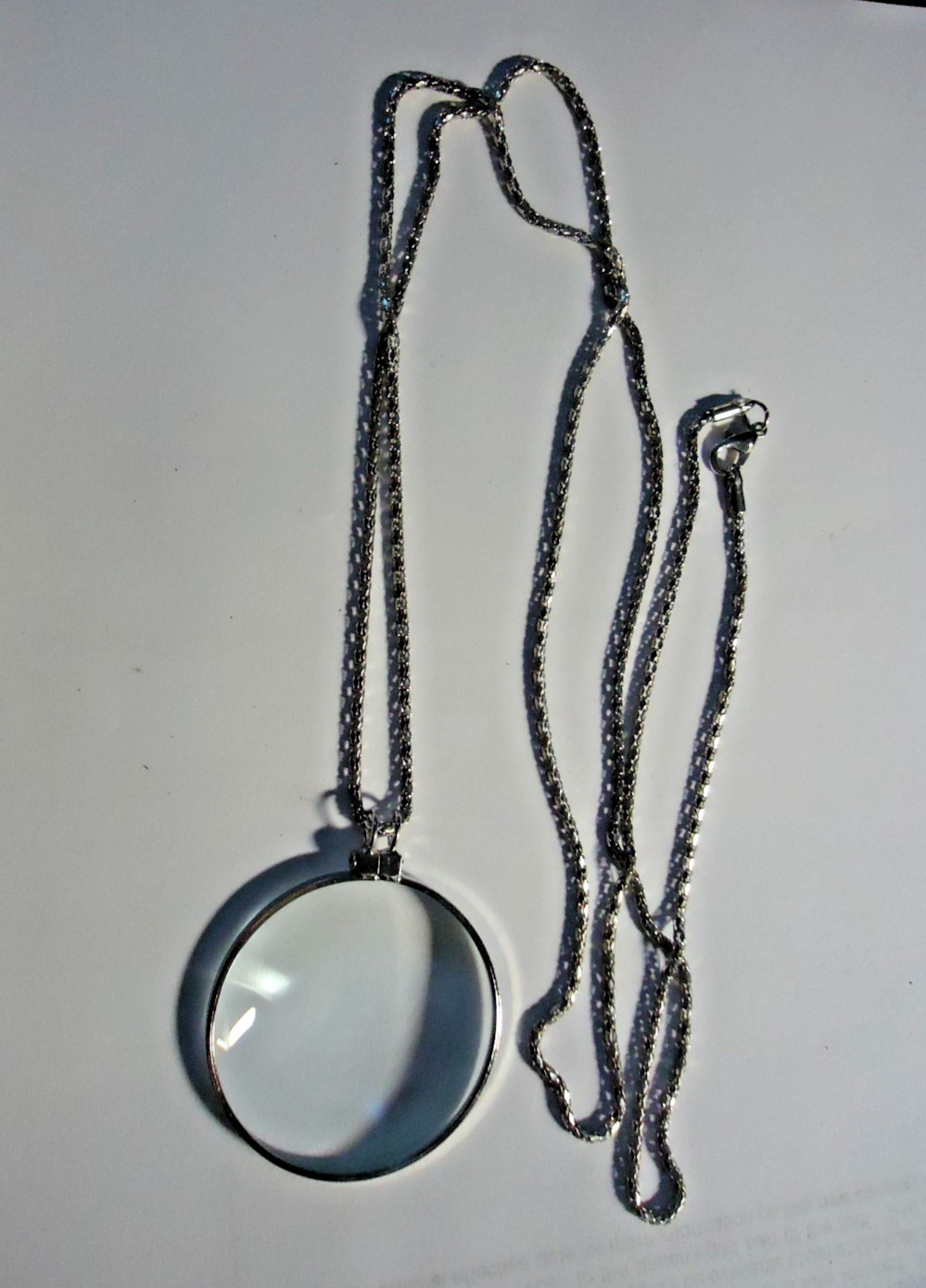 5X Magnifier Reading Magnifying Glass Lens Pendant Necklace 36” silver plated.