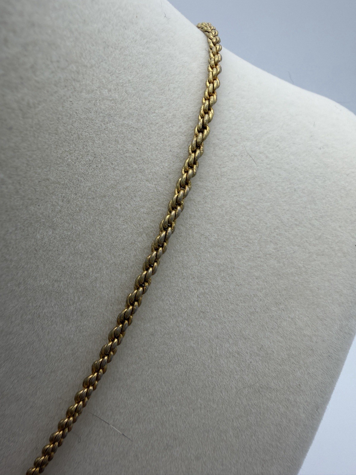 Authentic Vintage Christian Dior Necklace Emblem Round Circle Gold Plated 17.5”