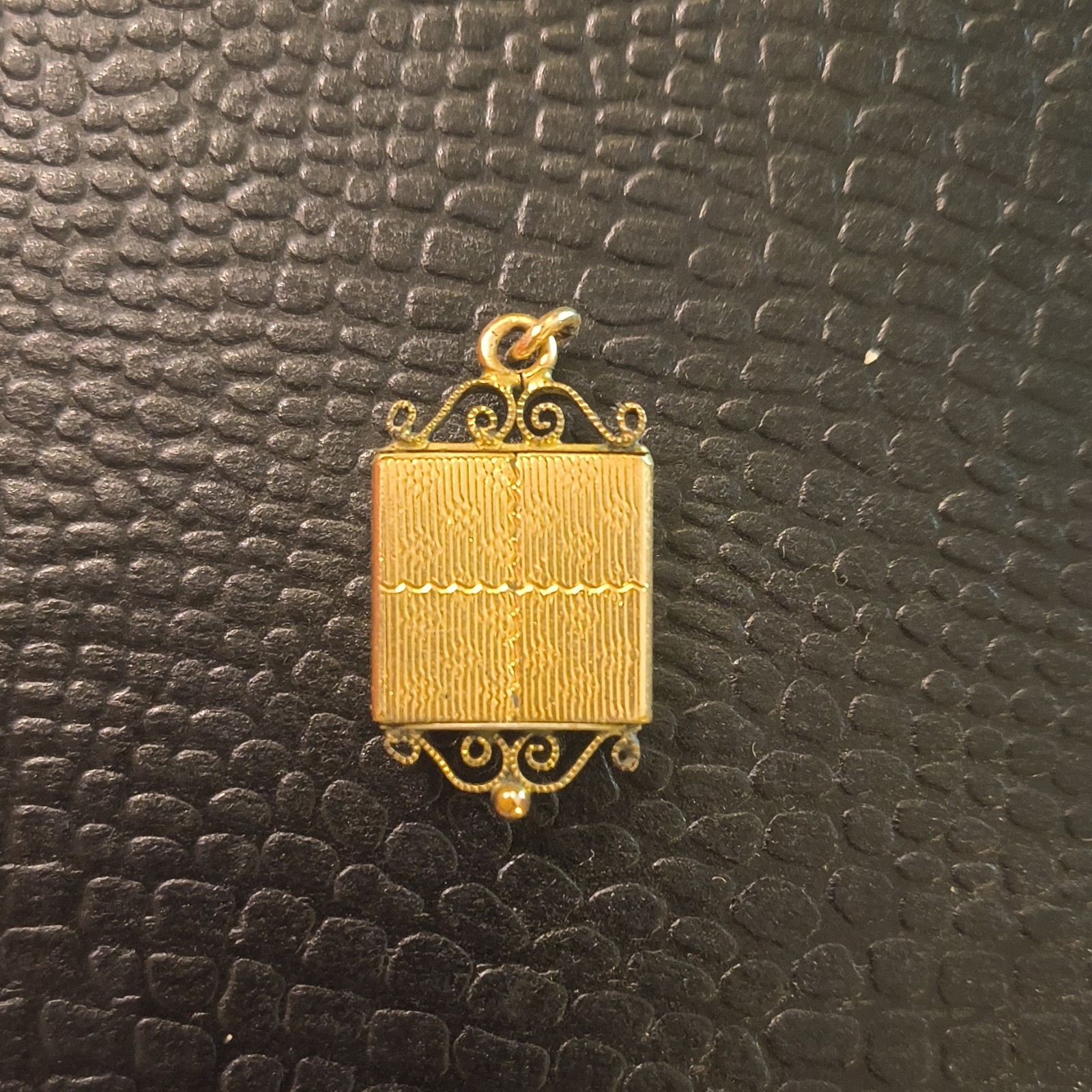 1/20 12kt Gold Filled Square Pendant Eagle Emblem W/ Pearlescent Inlay