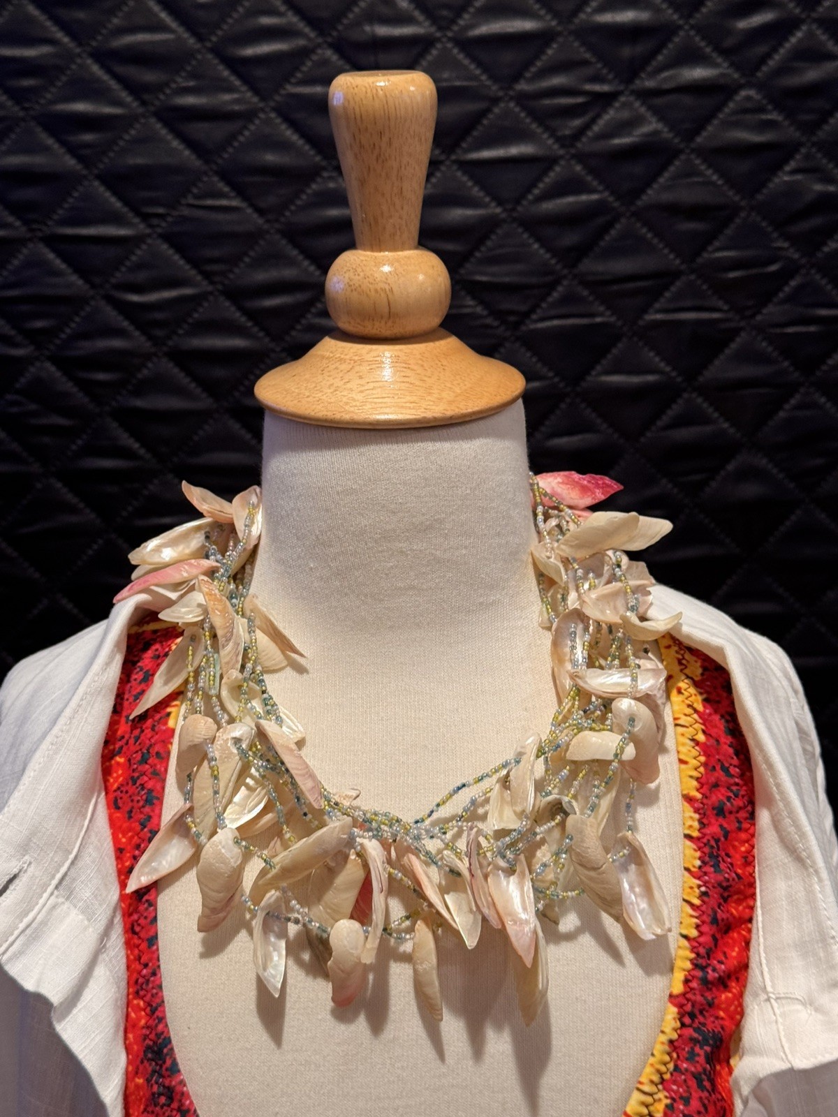 Vintage 9″ Sea Shell Statement Collar Necklace Colorful Beach Boho Chic Style