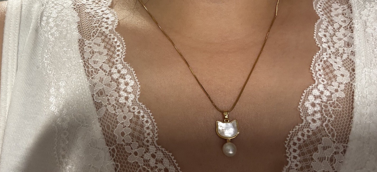 fashion 18k gold-plated necklace mother of pearl cat 7.5mm new in box free ship