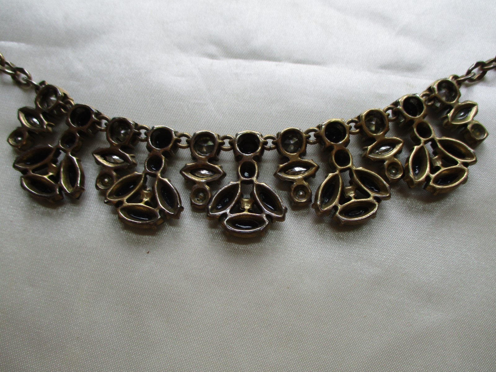 J Crew Blue Crystal Resin Acrylic Necklace Bib Gold/Brass Tone Chain 21″ Long
