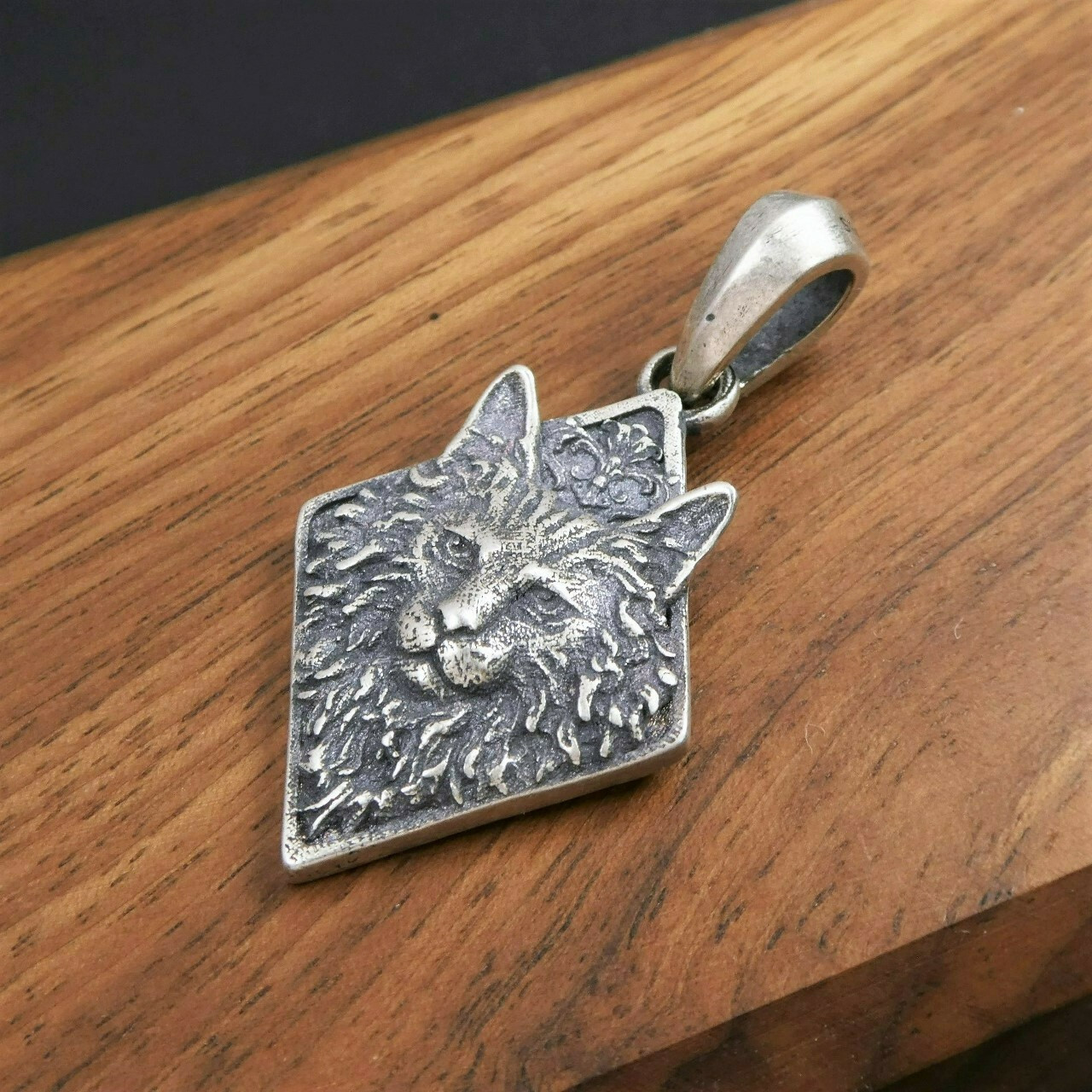 Antiqued Solid 925 Sterling Silver Maine Coon Cat Charm Pendant Unique Cool Gift