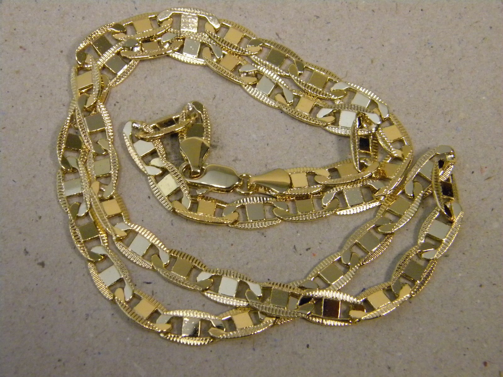 Lady’s Girl Valentino Necklace Chain Yellow Gold Plated 20in Inch Long 5mm Wide