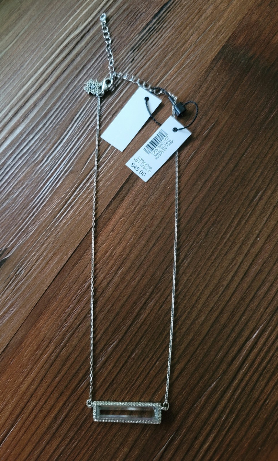 NWT WHITE HOUSE BLACK MARKET CRYSTAL BAR PENDANT CHAIN NECKLACE SILVER/ CLEAR
