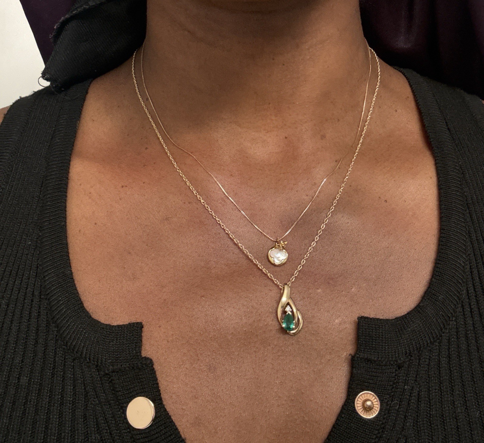 Gold Tone Green Teardrop Pendant Necklace, Bezel Set, Cable Chain