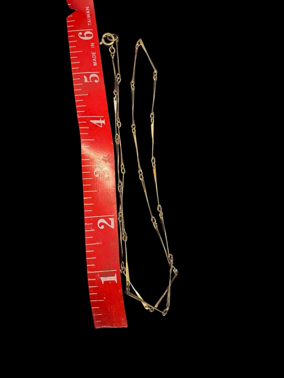 Gold Tone Skinny Twist Chain Link Bar Necklace W3