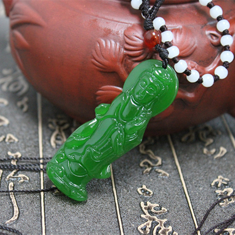 Fashion Beautiful Natural Hand-carved China Green/White Jade KWAN-YIN Pendant AA