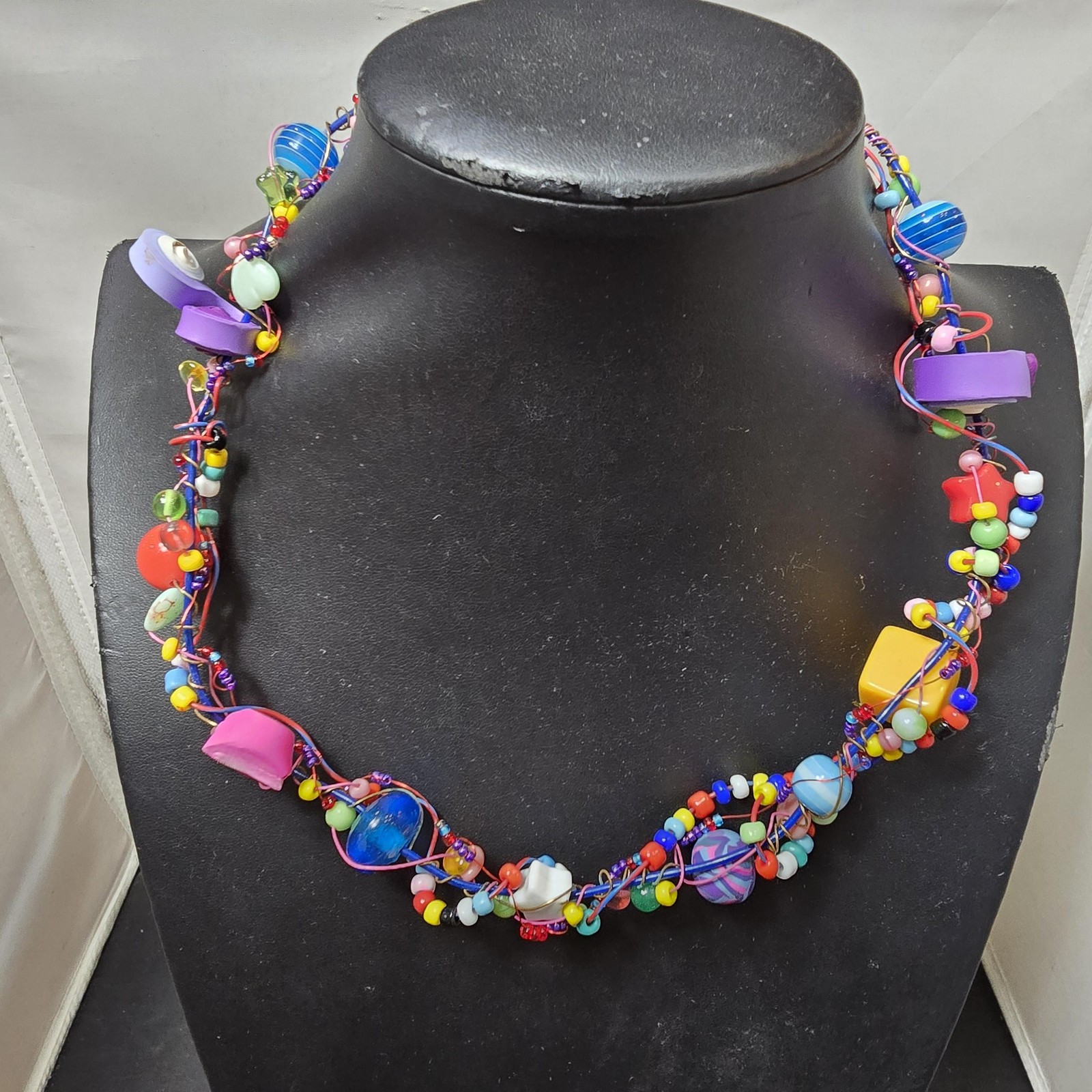Multicolor Beaded Statement Necklace Womens 18 In Spring Ring Closure Beads