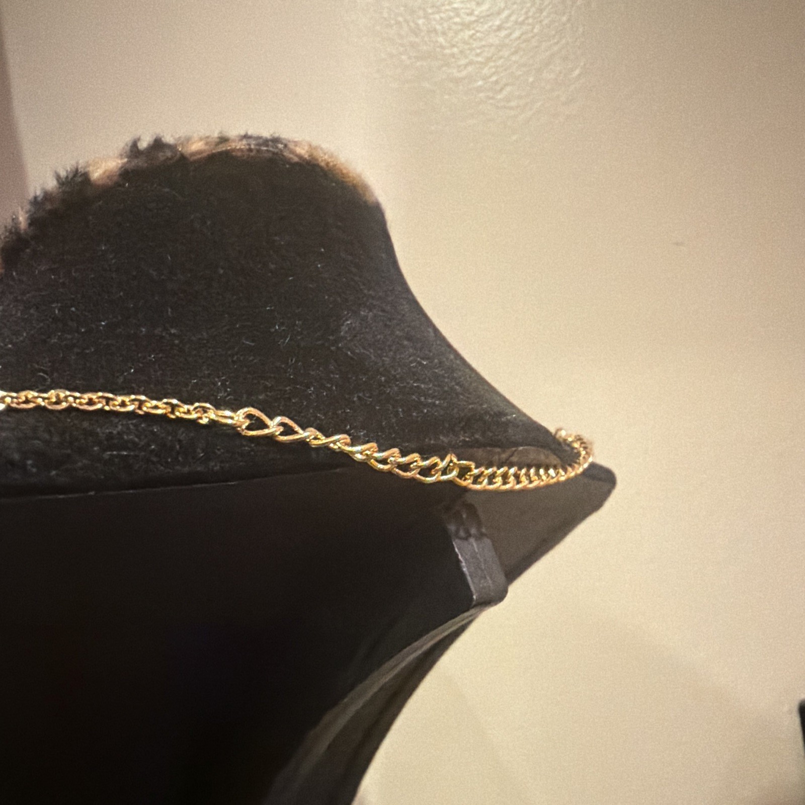 Gold Tone Metal Statement Bib Necklace, Asymmetrical Pendant Round Link No Stone