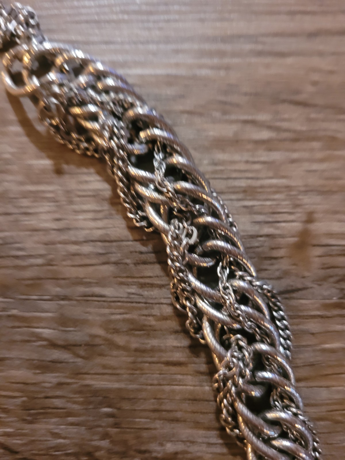 AEO American Eagle Outfitters Silver Tone Necklace Chain Women’s Fashion Jewelry