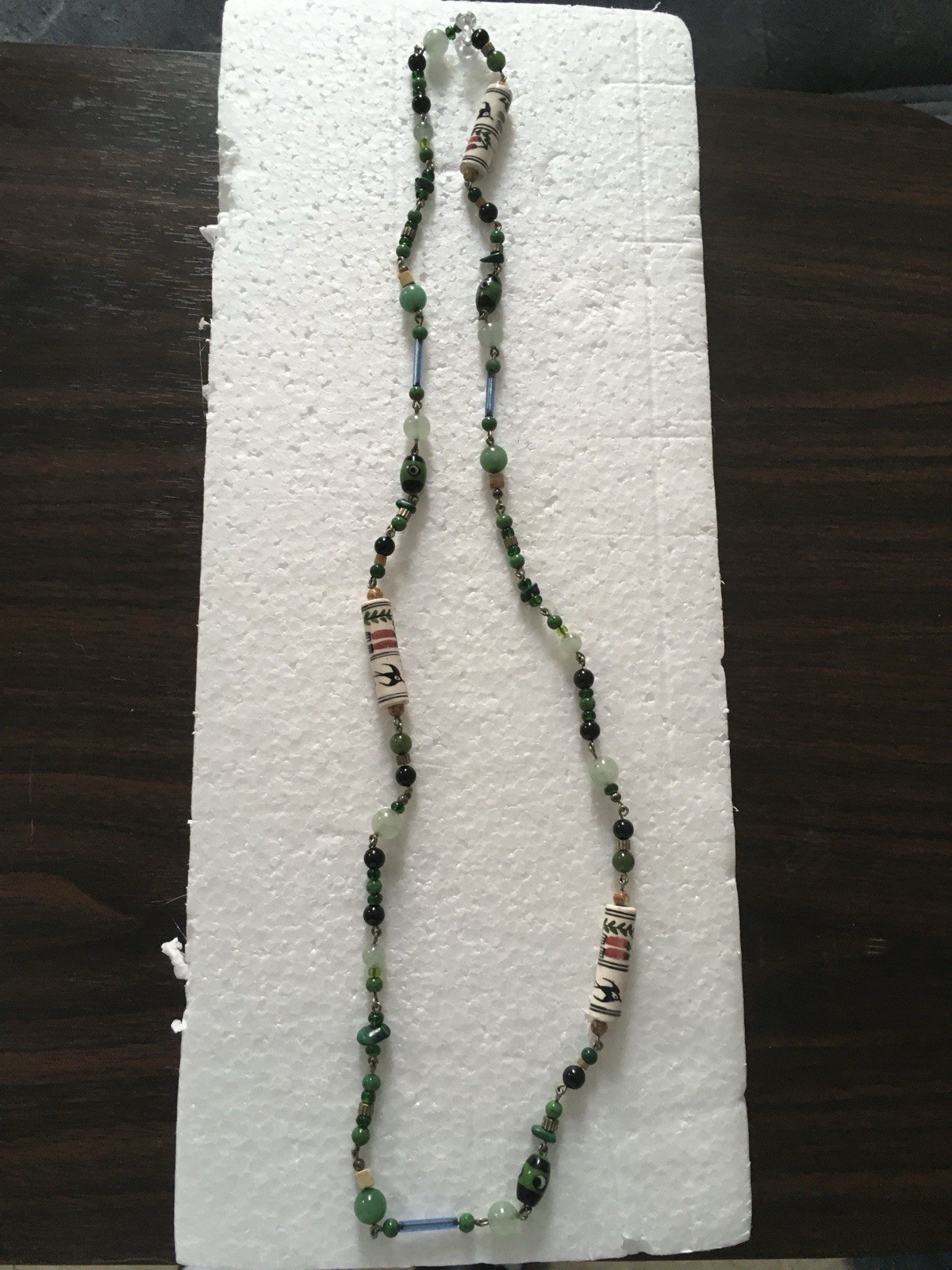 Green Black White Beaded Necklace Plastic Ball/Bead Chain, No Stone