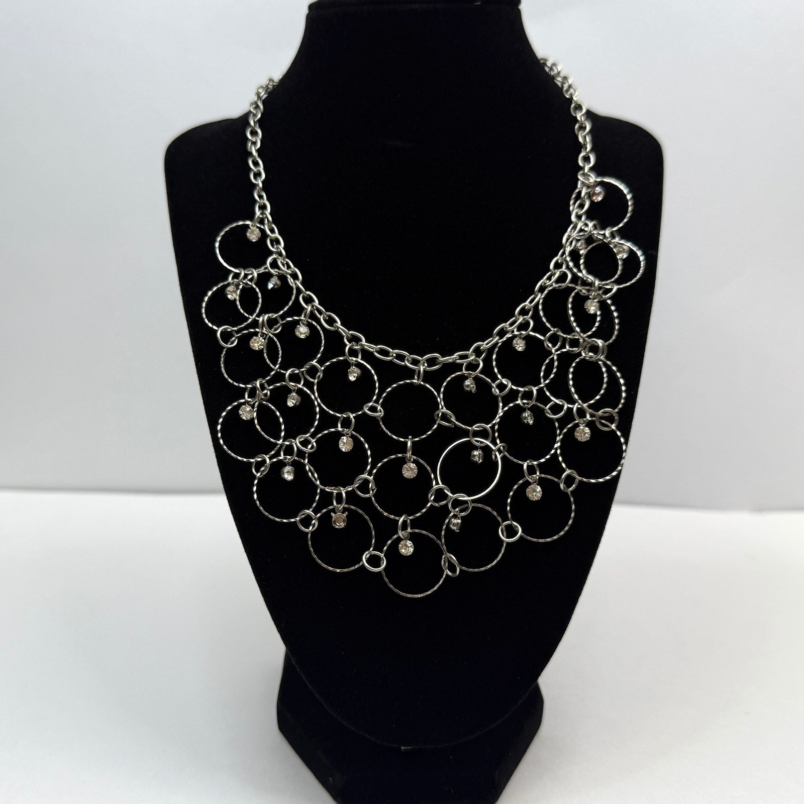 Chain Link Statement Bib Necklace Silver Circle Rhinestone Accent Jewelry 10 in