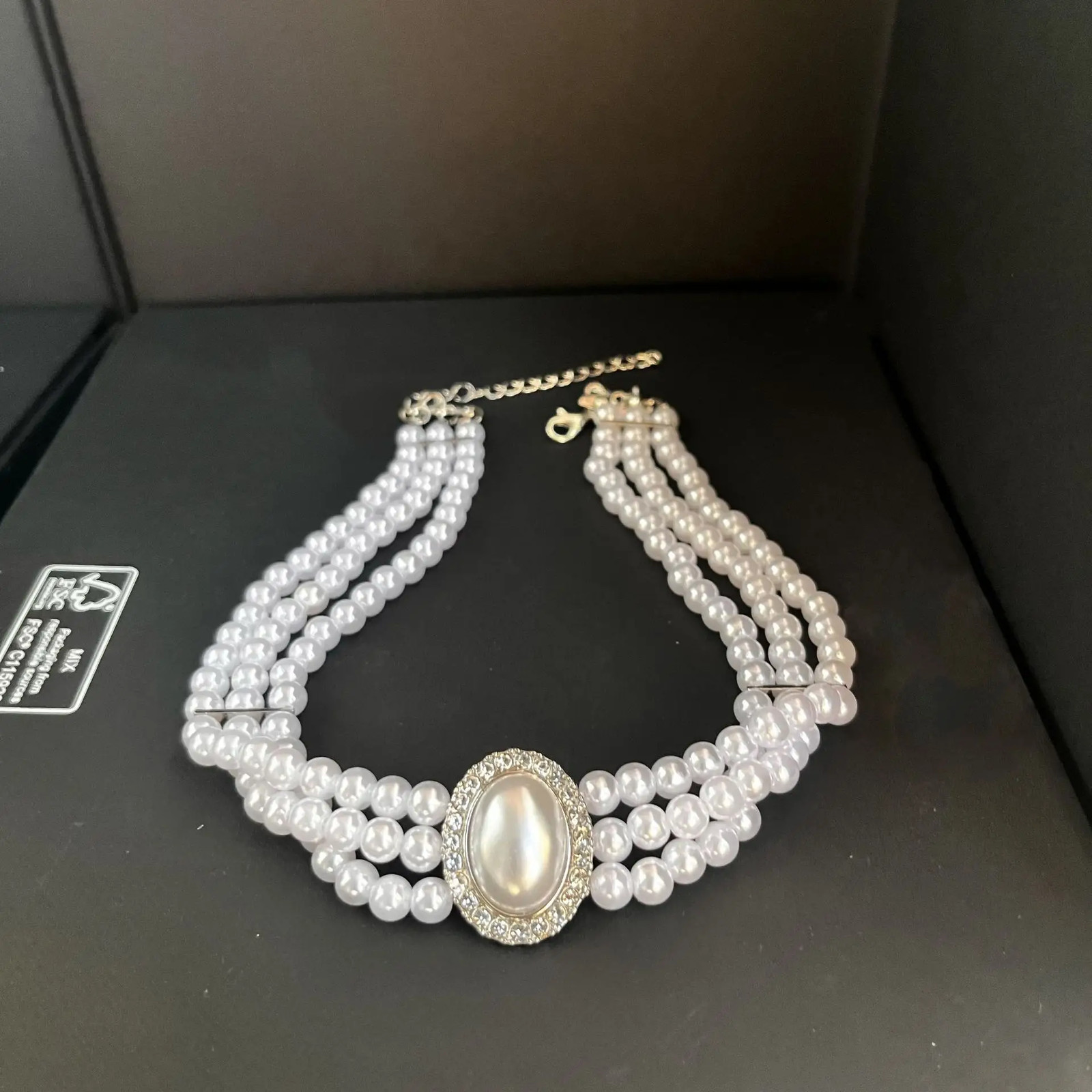 Luxury Vintage Three-layer Imitation Pearl Collar Choker Trendy Fashion Women