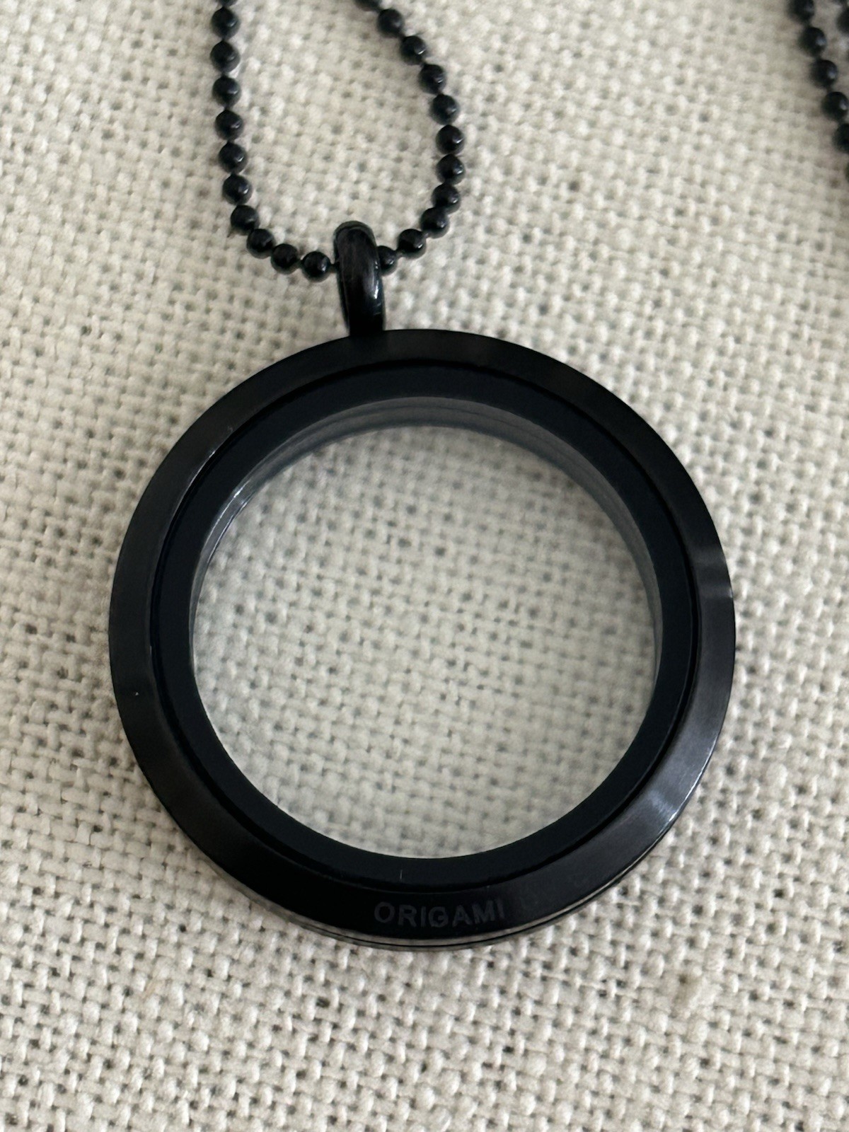 Origami Owl Large Black w/Crystals Hinge Locket & 30″ Classic Chain Set “New”
