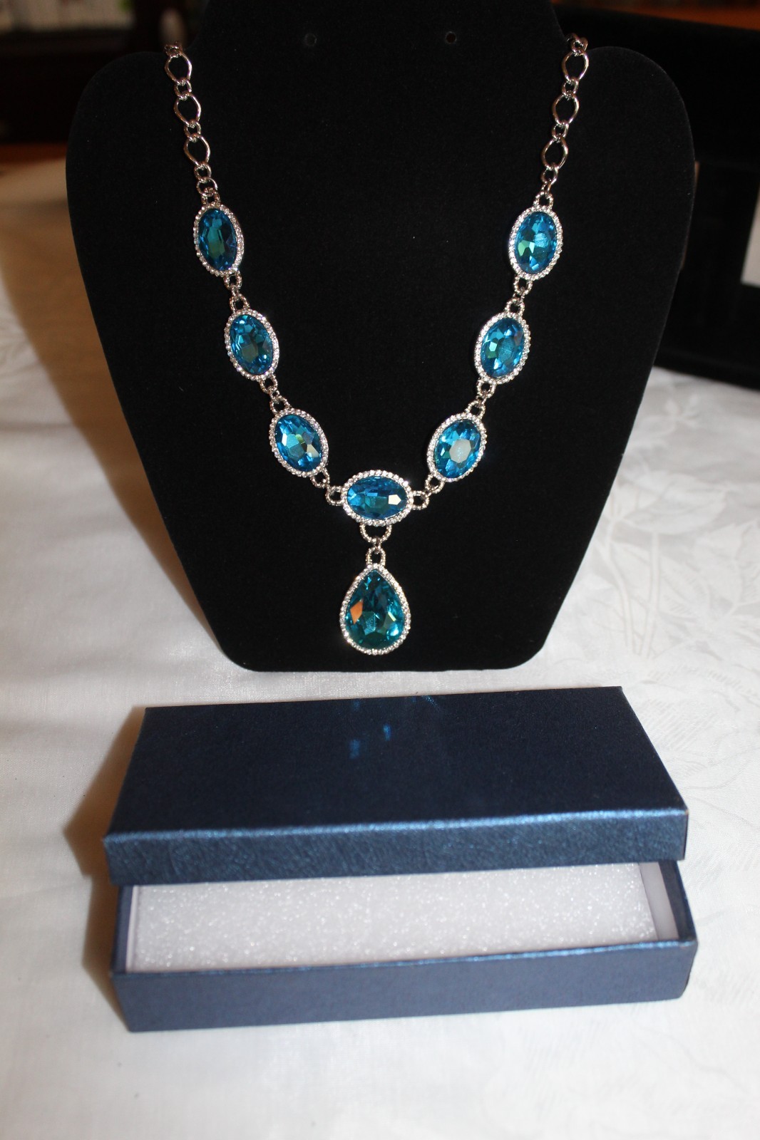Teardrop Aqua Blue Glass White Crystal Alloy Iron Necklace 21 1/2 inches
