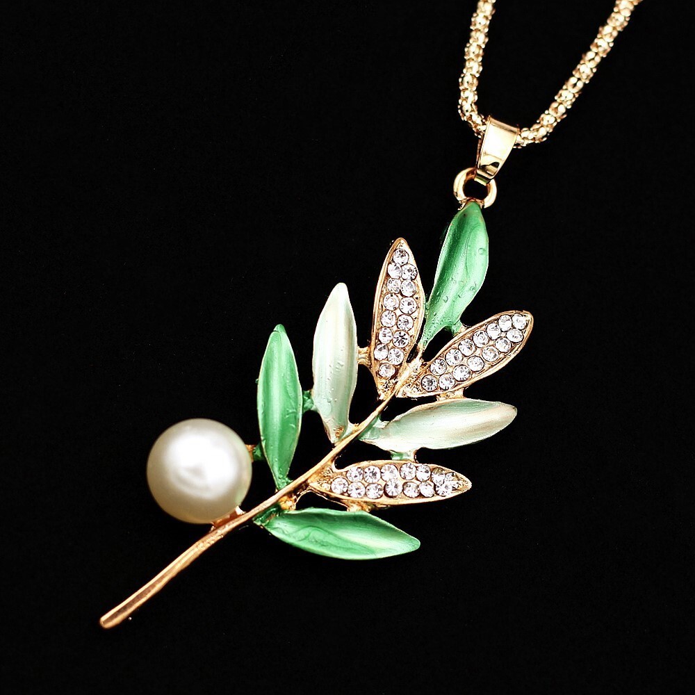 New Fashion Womens Pearl Rhinestone Green Leaf Pendant Sweater Chain Necklace