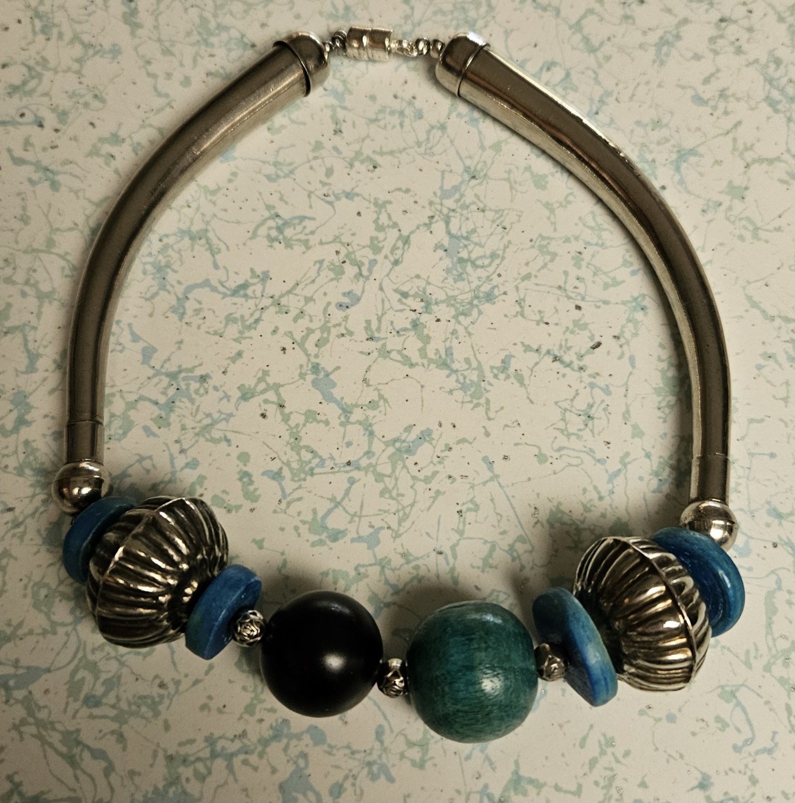 SILVER-TONE LARGE BEAD CHOCKER NECKLACE