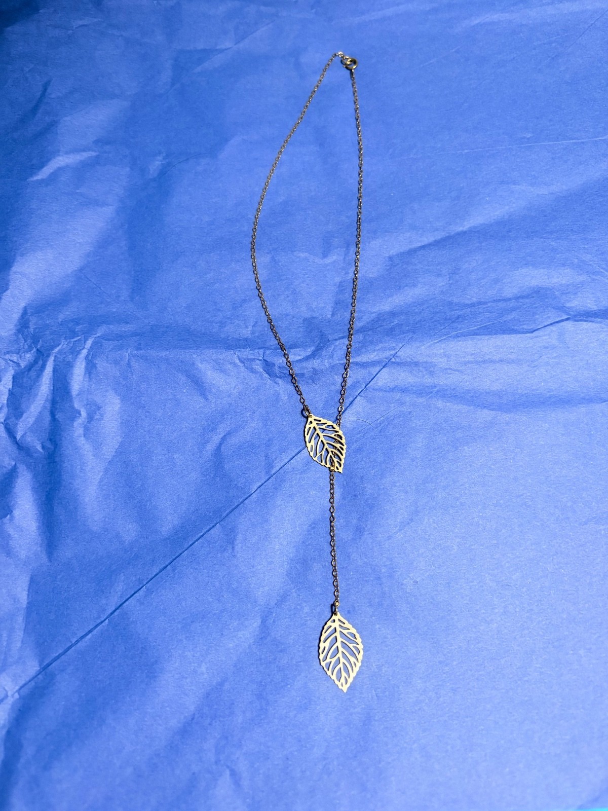 Silver Double Leaf Tear Drop Style Necklace