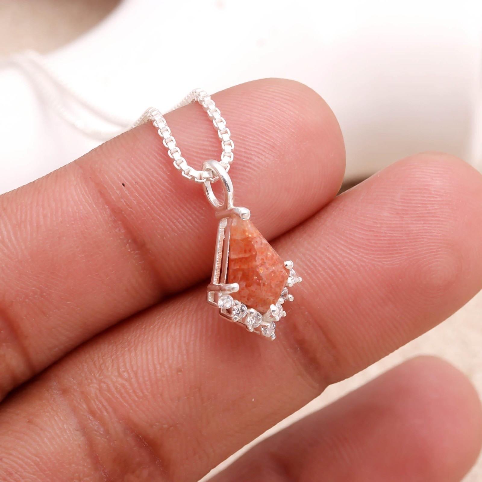 100% Natural Sunstone Kite Chain Necklace 925 Sterling Silver Moissanite Jewelry