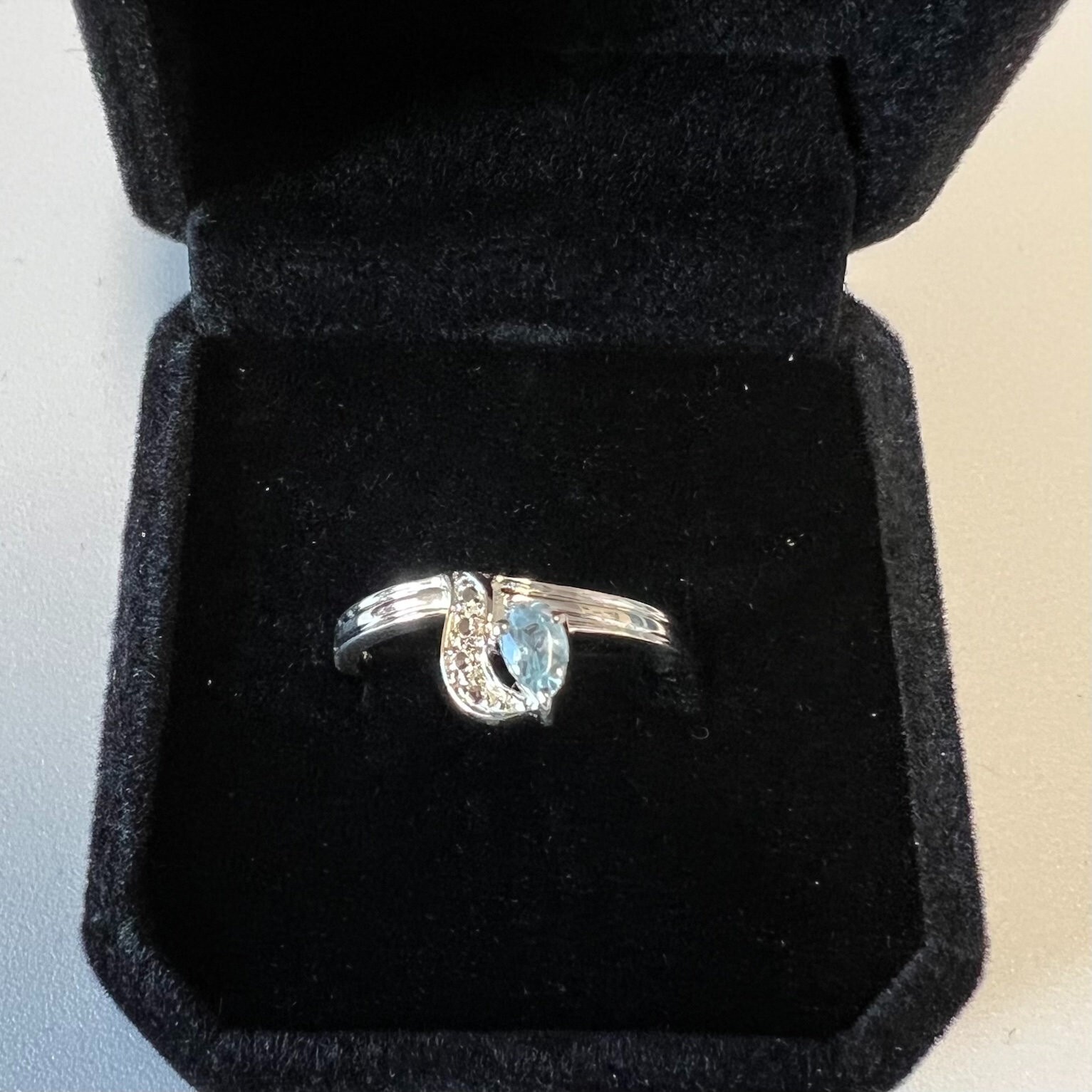 Vintage Women’s London Blue Topaz Sliver Gemstone Ring Size 7.5 Gem2