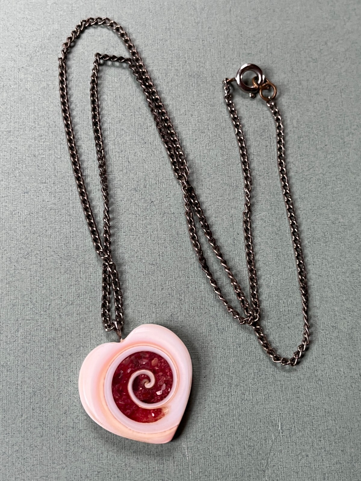 Vintage Silvertone Chain w Carved Seashell w Inlaid Red Coral Swirl Heart Shaped
