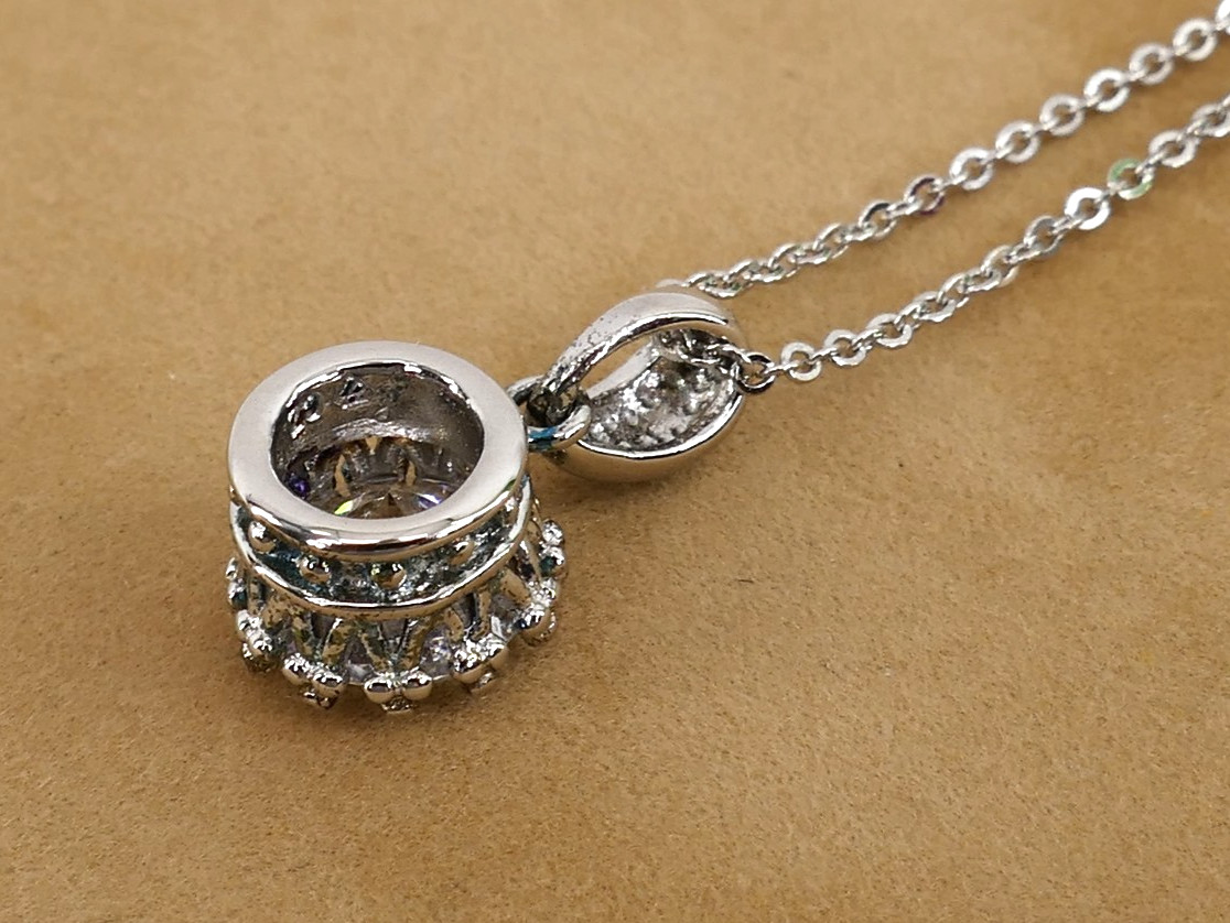 DiAMONiQUE EPiPHANY PLATiNUM CLAD STERLiNG CZ SOLiTAiRE 18″ NECKLACE w/BOX