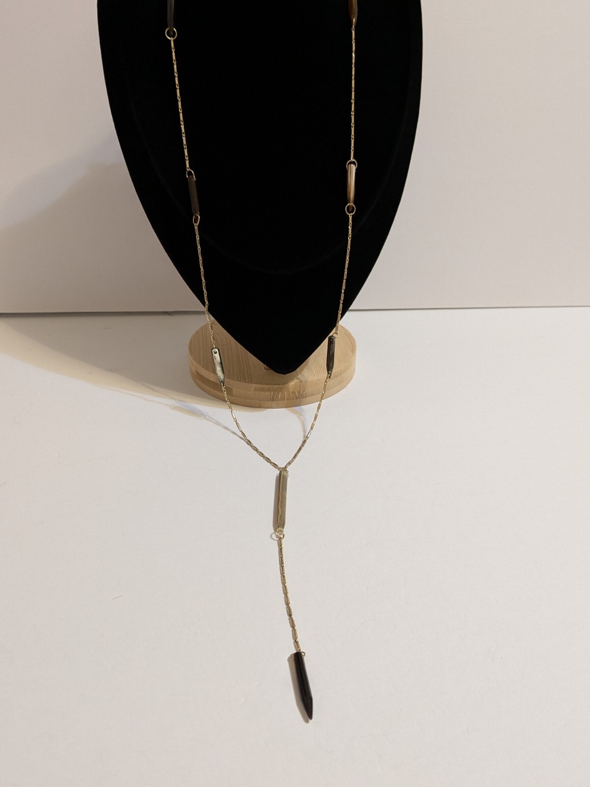 Gold Tone Y Drop Necklace With Acrylic Spear Shaped Beads. 28″ + 6.25″ Drop.