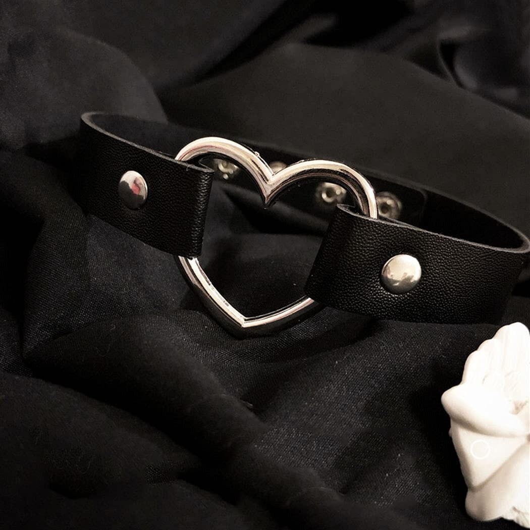 Leather Heart Choker Collar Punk Goth Adjustable Rivet Necklace Love O-Ring