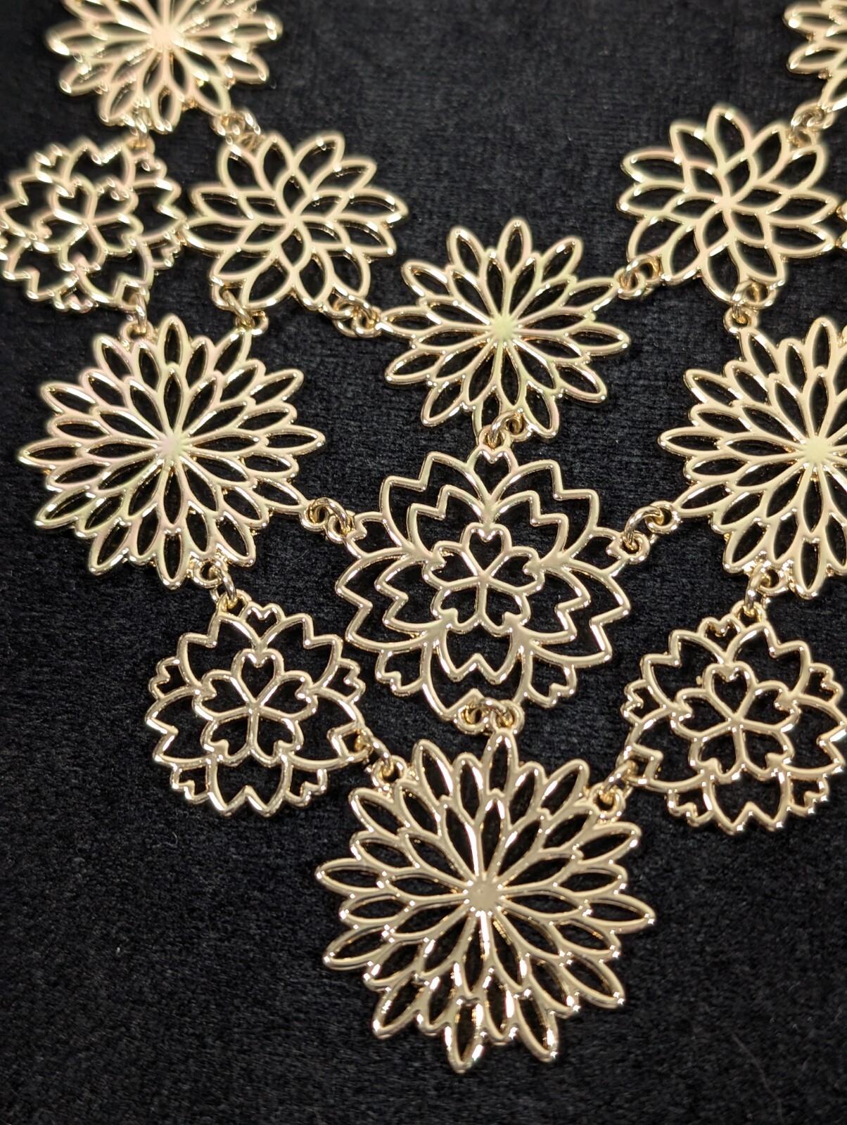 International Concepts INC Gold Tone Flower Medallion Statement Necklace Boho