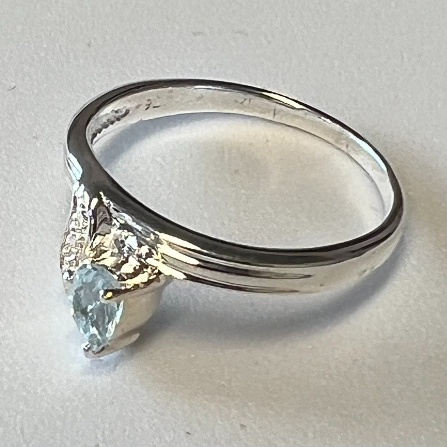 Vintage Women’s London Blue Topaz Sliver Gemstone Ring Size 7.5 Gem2