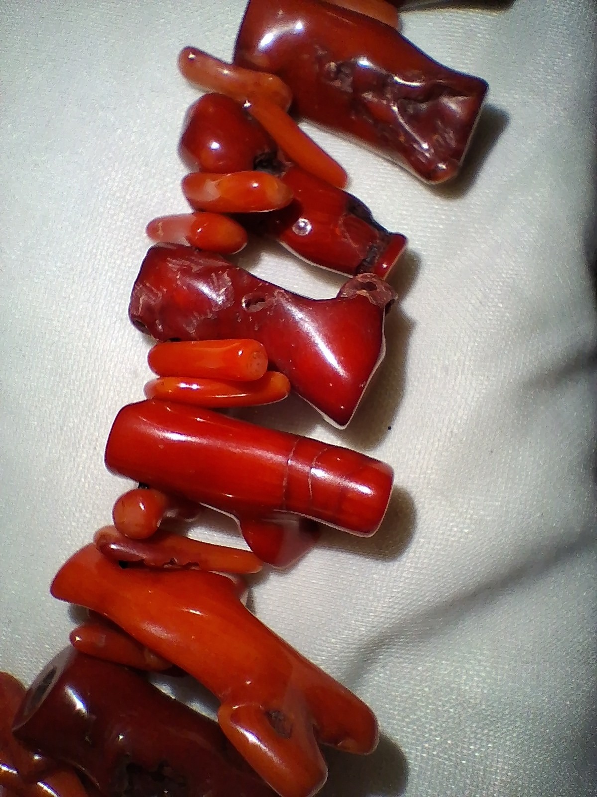 Red Coral Chip Beaded Statement Necklace Cable Chain Lobster Clasp Adjustable