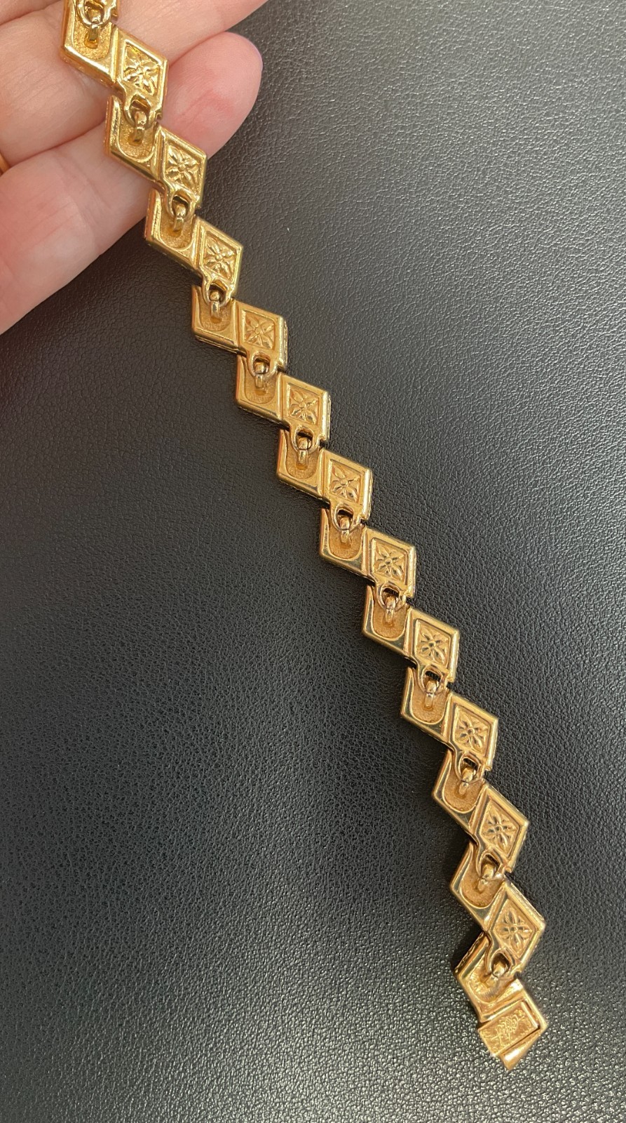 **Vintage** GENUINE Attwood & Sawyer Crystal All Around Statement Necklace