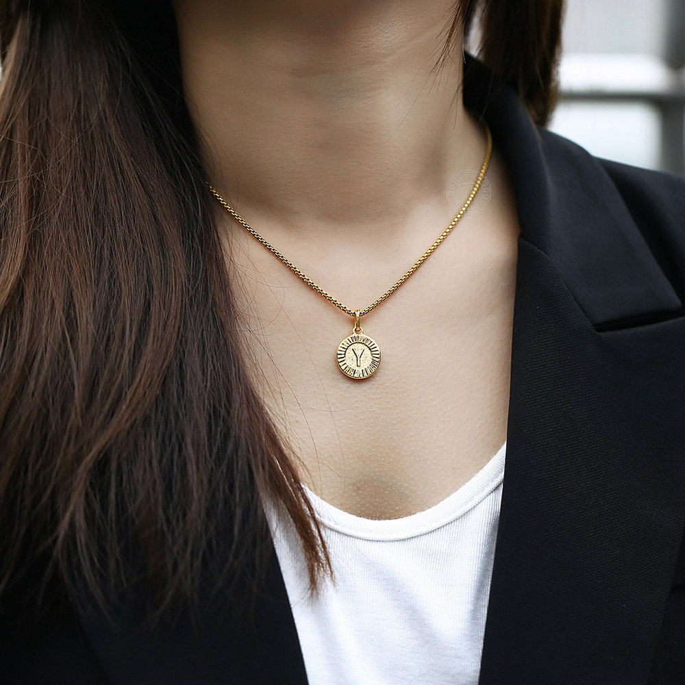 Round Gold Plated Initial Letter Necklace Pendant Stainless Steel 18/20/22″ Link