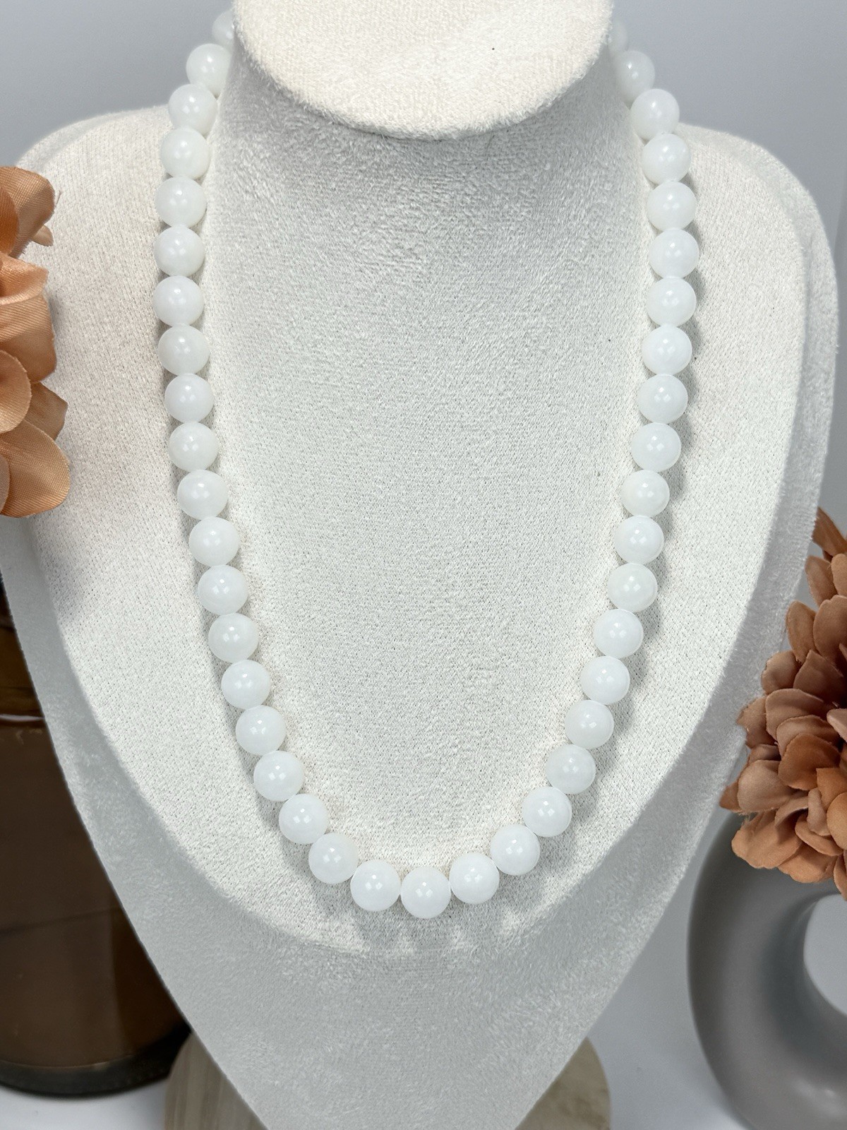 Hetian Jade White 19IN Twist Closure Bead Necklace 10MM
