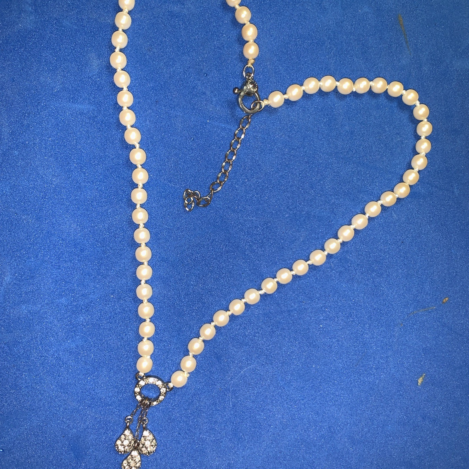 Youth pearls+3 Crystal pendant/silver tone/ lobster clasp/ Extension/ 10in.+3in