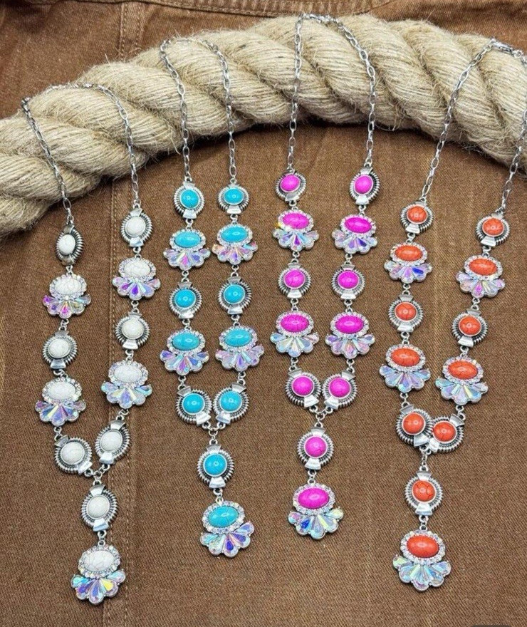 Southwest Style Turquoise Cluster Statement Necklace With Crystals