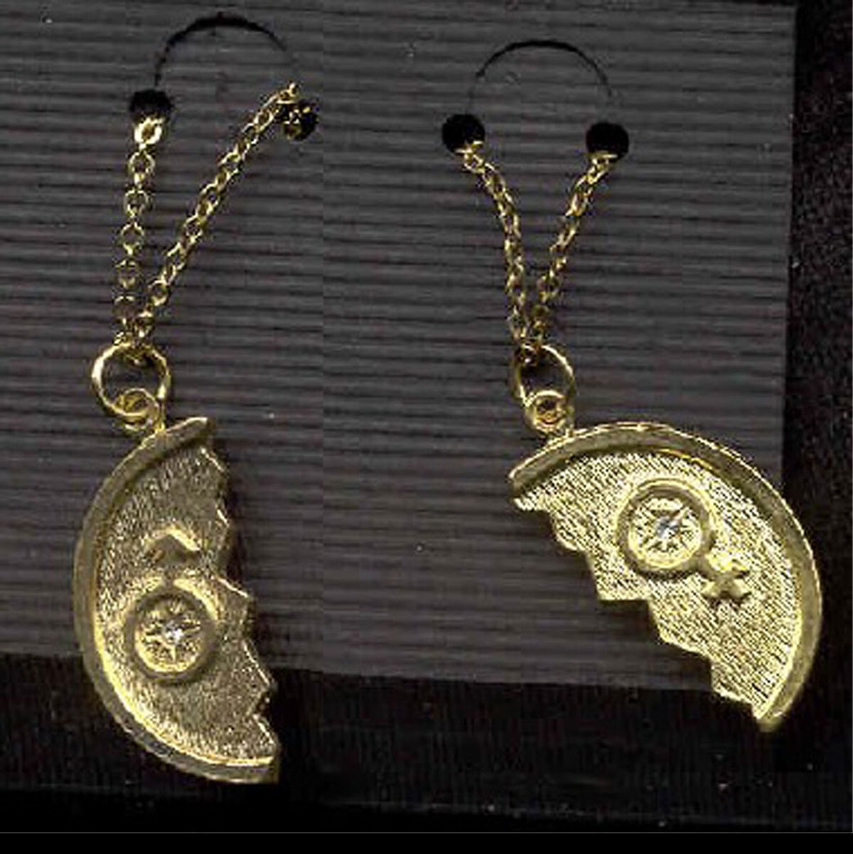 RARE Vintage Retro LOVERS PENDANT NECKLACE SET Hippy Male Female Novelty Jewelry