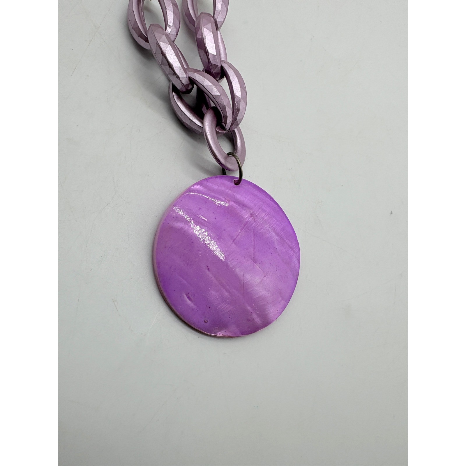 Purple Chunky Link Statement Necklace Iridescent Shell Pendant Silver Tone 17in
