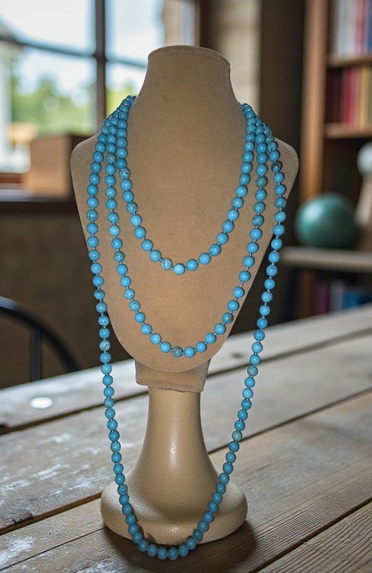 84″ single strand dyed howlite necklace no clasp Opera Length Infinity Style