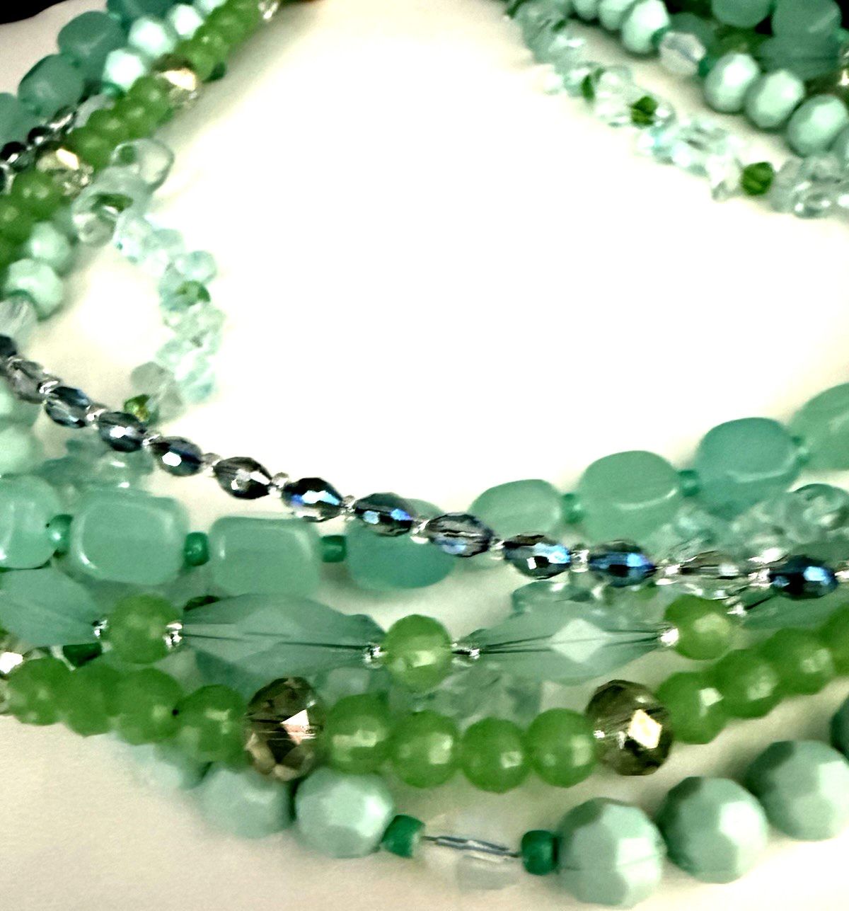 Talbots Multistrand Layered Acrylic Glass Resin Teal Beaded Gold Tone Necklace