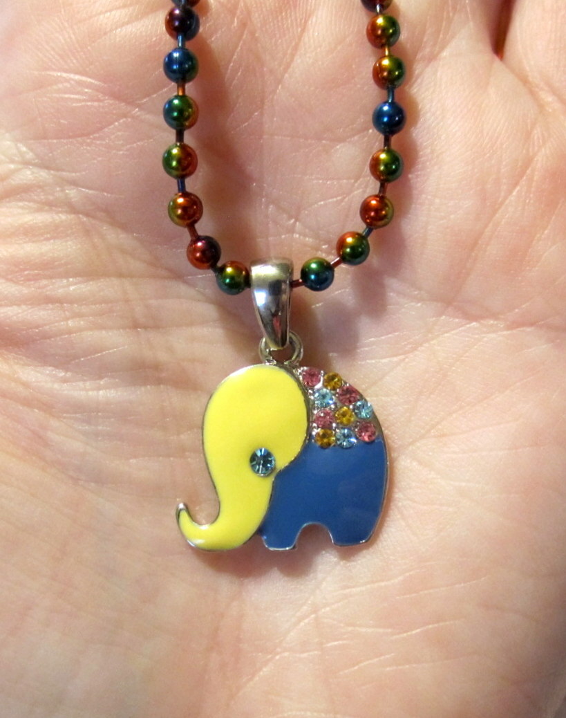 Elephant Necklace – Rainbow Chain