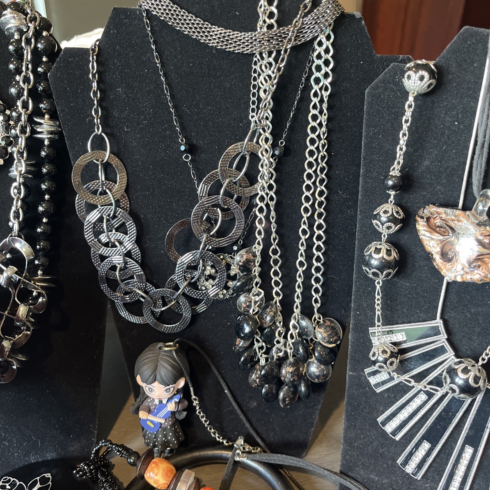Jewelry Fashion lot Necklace Bracelet Earrings Estate Finds Bundle Bulk Women’s