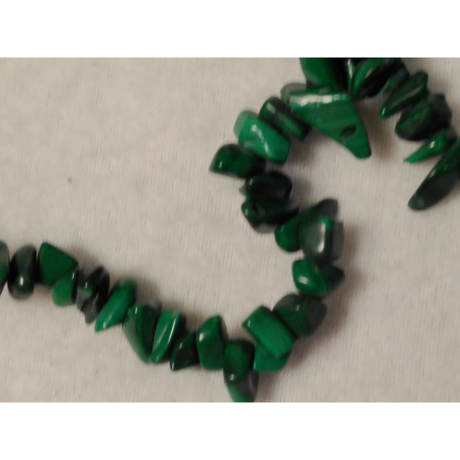 Chic Green Chip Malachite Beaded Necklace Magnetic Clasp Gemstone Jewelry